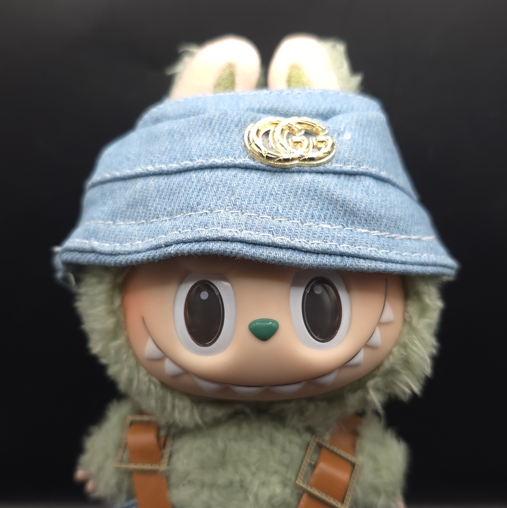 Labubu Clothes - Gucci Outfit - Picture 3 of 4